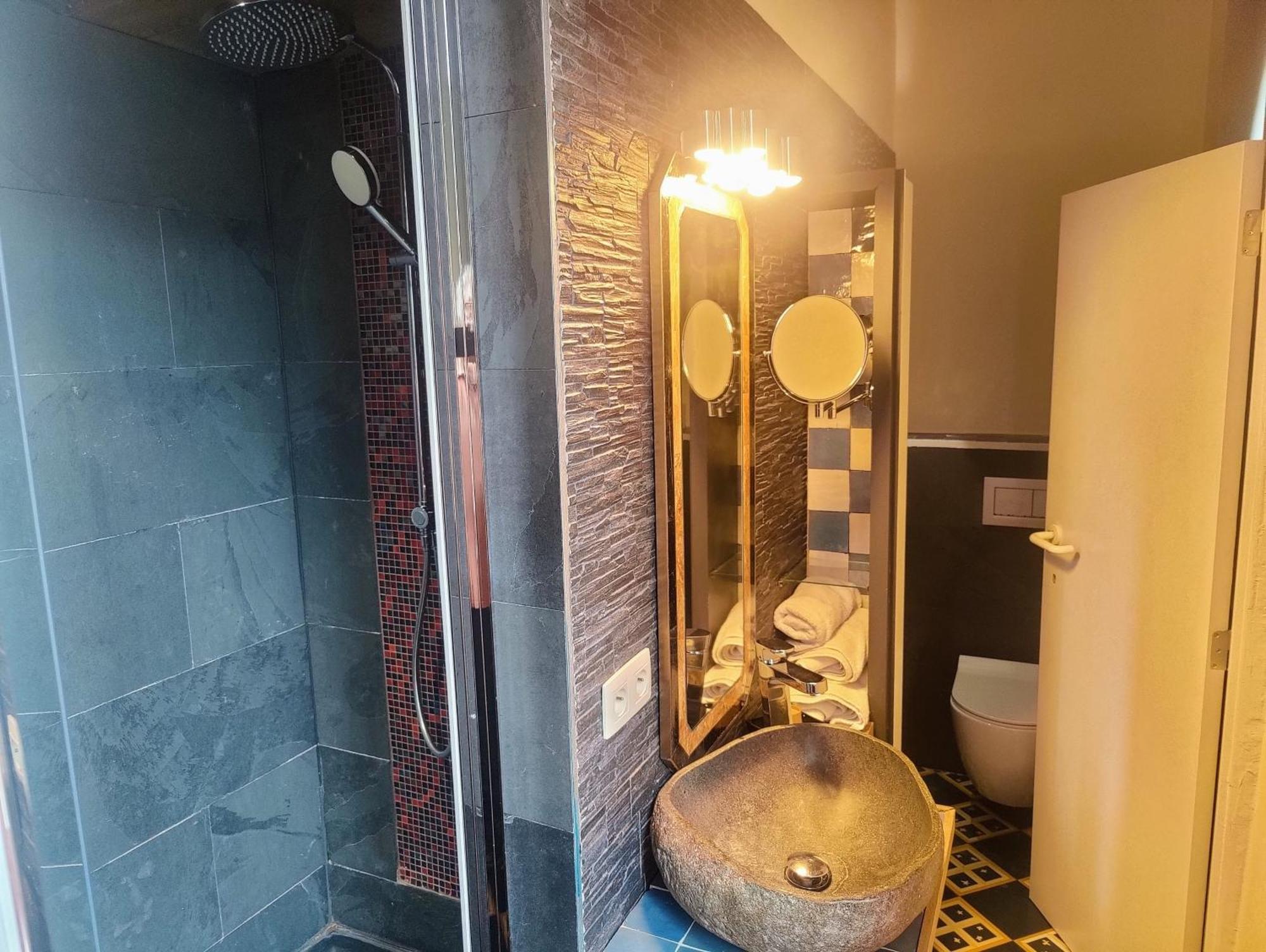 Kolmojen Hotel Sint-Truiden Eksteriør billede